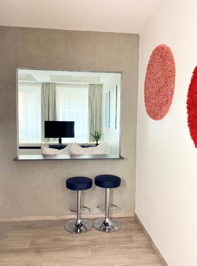 The Suite كولونيا المظهر الخارجي الصورة